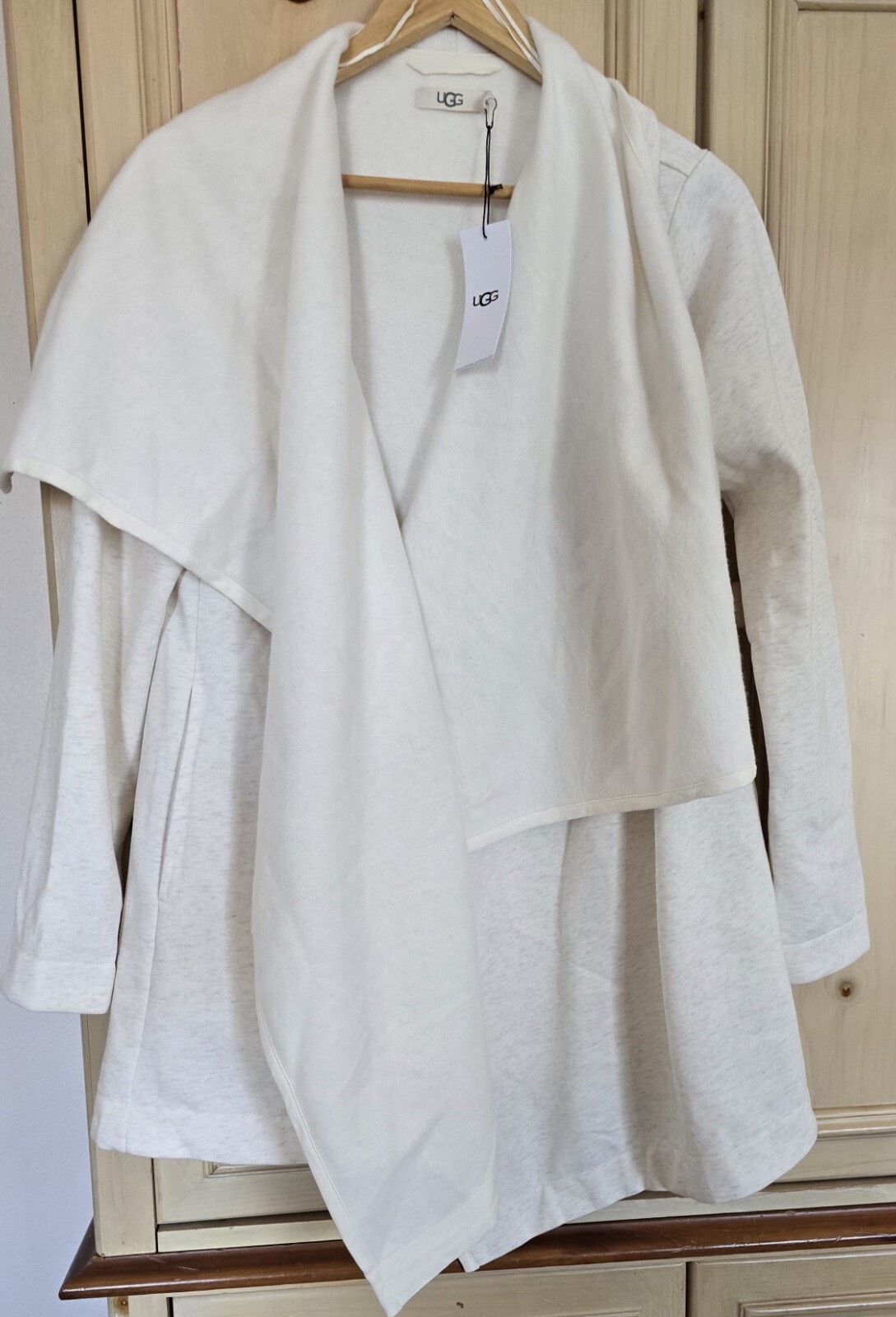 UGG Women's Janni Fleece Blanket Cardigan Size M - Perfect For You!