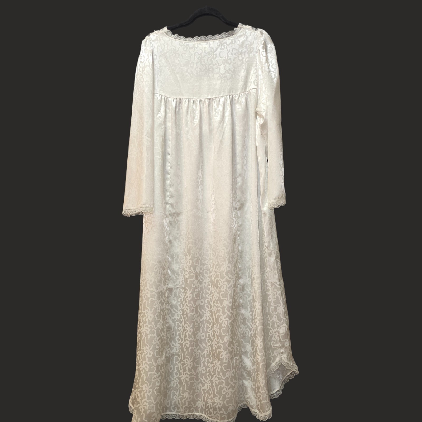 Christian Dior Pure Silk Vintage Nightgown – Timeless Luxury in Size M