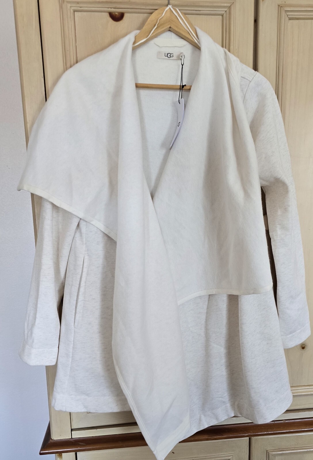 UGG Women's Janni Fleece Blanket Cardigan Size M - Perfect For You!