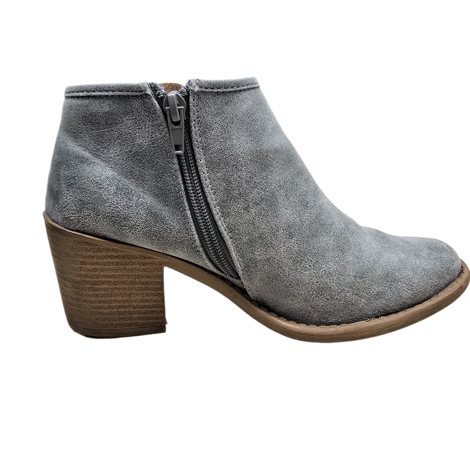Qupid Women’s Ash Gray Block Heel Pointed Toe Ankle Booties Size 7.5