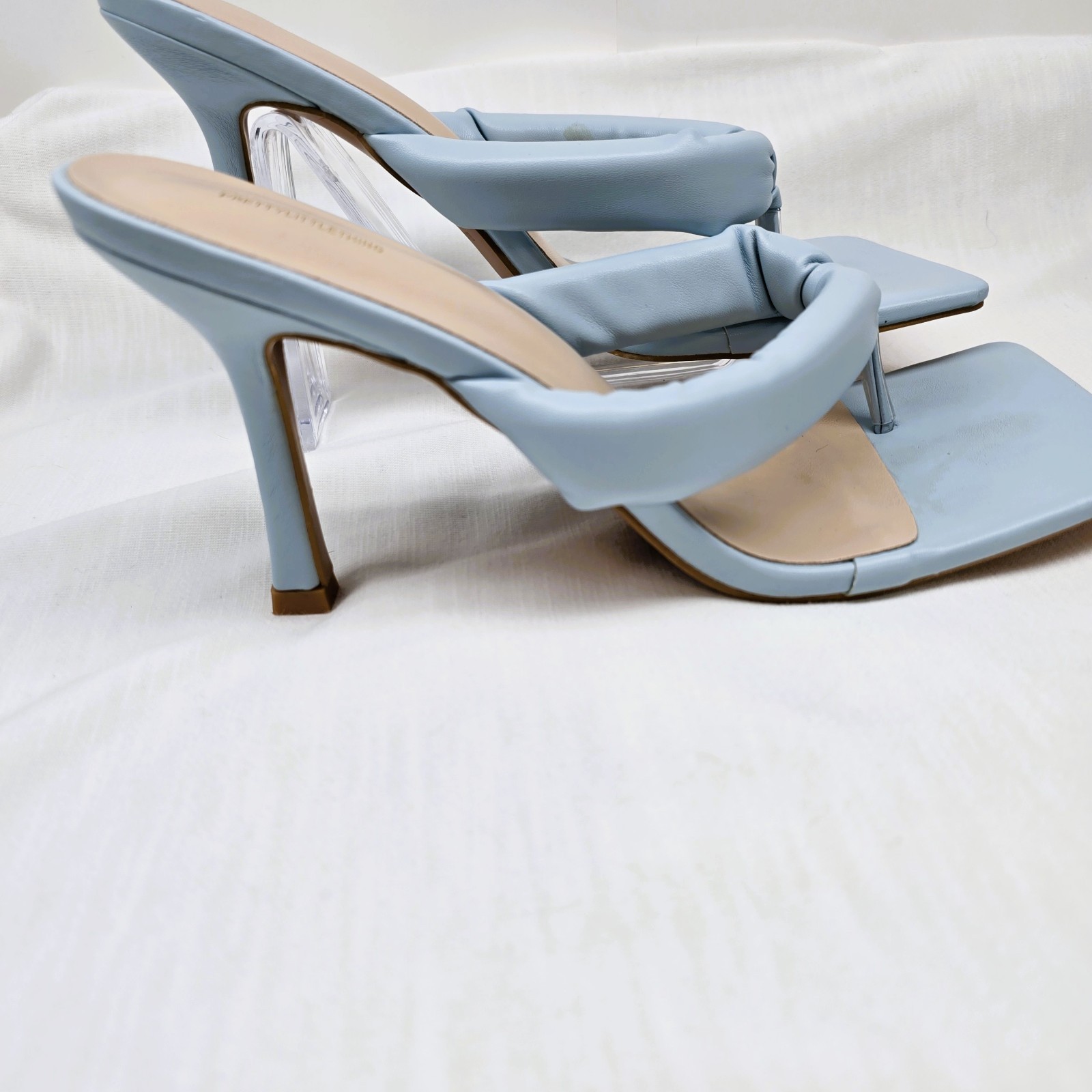 PrettyLittleThing Women's Blue Square Toe Thong Mid Heel Sandals US 8 – New - NewOther